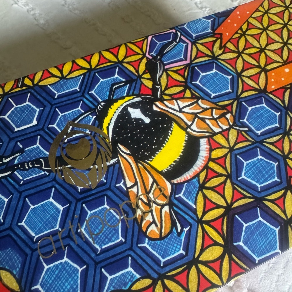 Artipoppe Bee Box